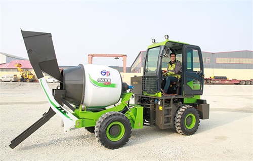 <b>自上料混凝土搅拌罐车的工作原理有哪些</b>