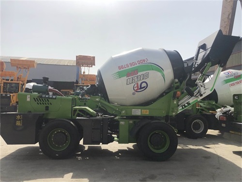 <b>你知道自动上料搅拌车损坏后的维修方法吗？</b>