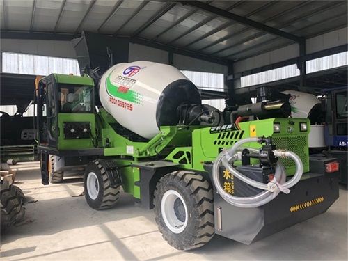 <b>自上料搅拌车自重的调节的方法</b>